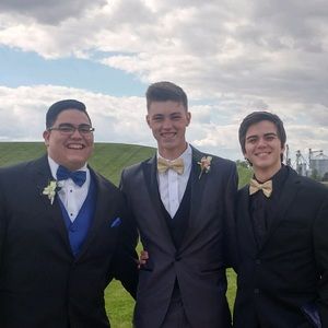 Meet your Posher, Deven